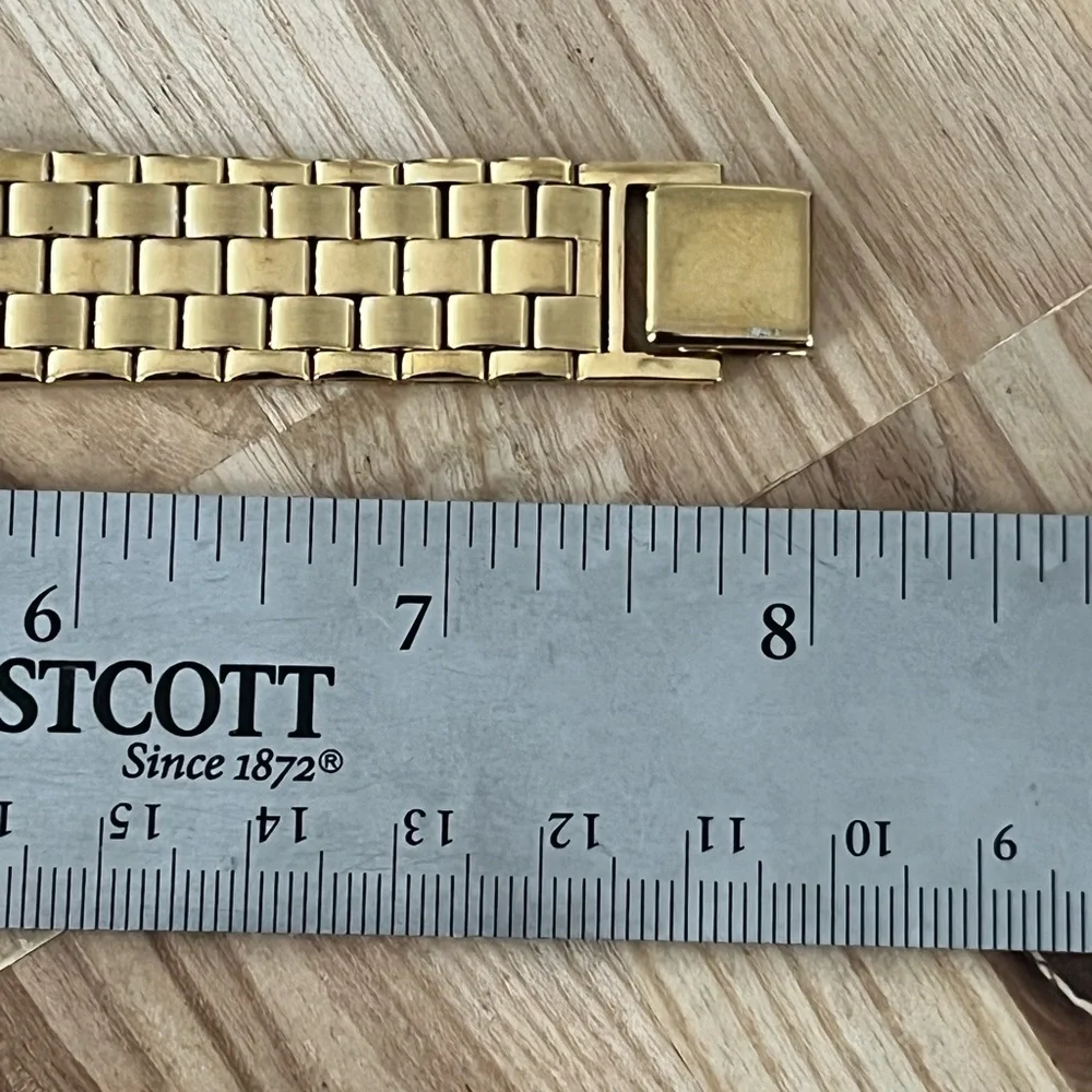 Seiko Rare Vintage Men’s Watch Gold-Tone Weave Bracelet Black Dial Date